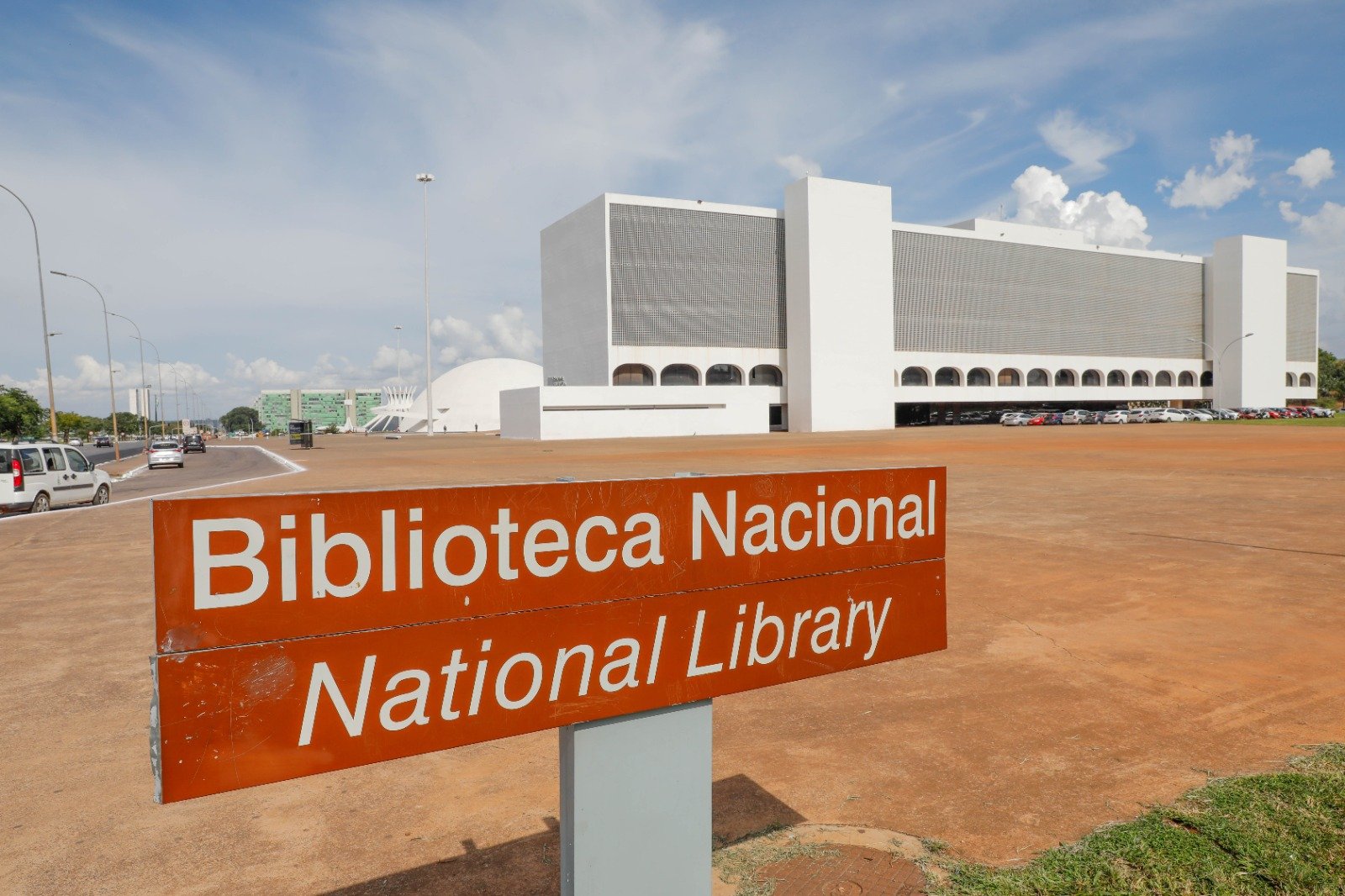 Mais de 40% dos visitantes da Biblioteca Nacional de Brasília são turistas Mais de 40% dos visitantes da Biblioteca Nacional de Brasília são turistas