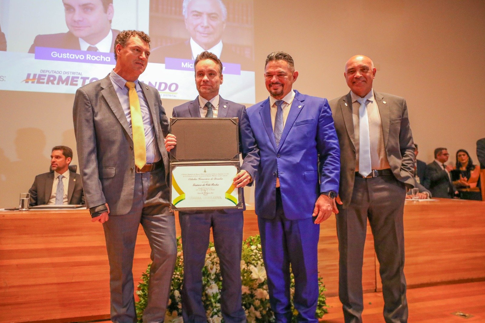 Michel Temer e Gustavo Rocha são homenageados como Cidadãos Honorários de Brasília Michel Temer e Gustavo Rocha são homenageados como Cidadãos Honorários de Brasília
