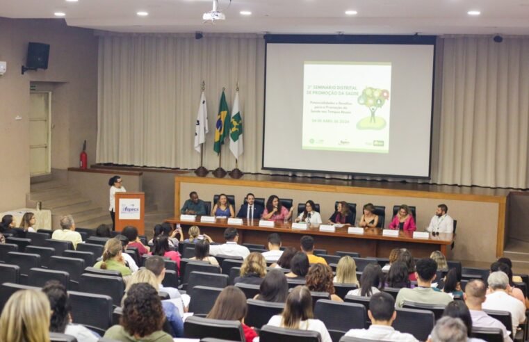 Seminário distrital destaca experiências bem-sucedidas de profissionais de saúde