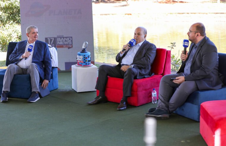 “Não há cidade no DF que não tenha investimento, graças à nossa capacidade”, afirma Ibaneis Rocha em entrevista