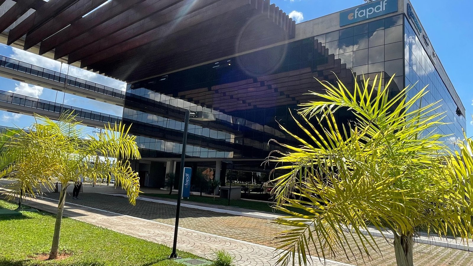 Dia Nacional da Ciência é celebrado com depoimentos de pesquisadores nas redes sociais Dia Nacional da Ciência é celebrado com depoimentos de pesquisadores nas redes sociais