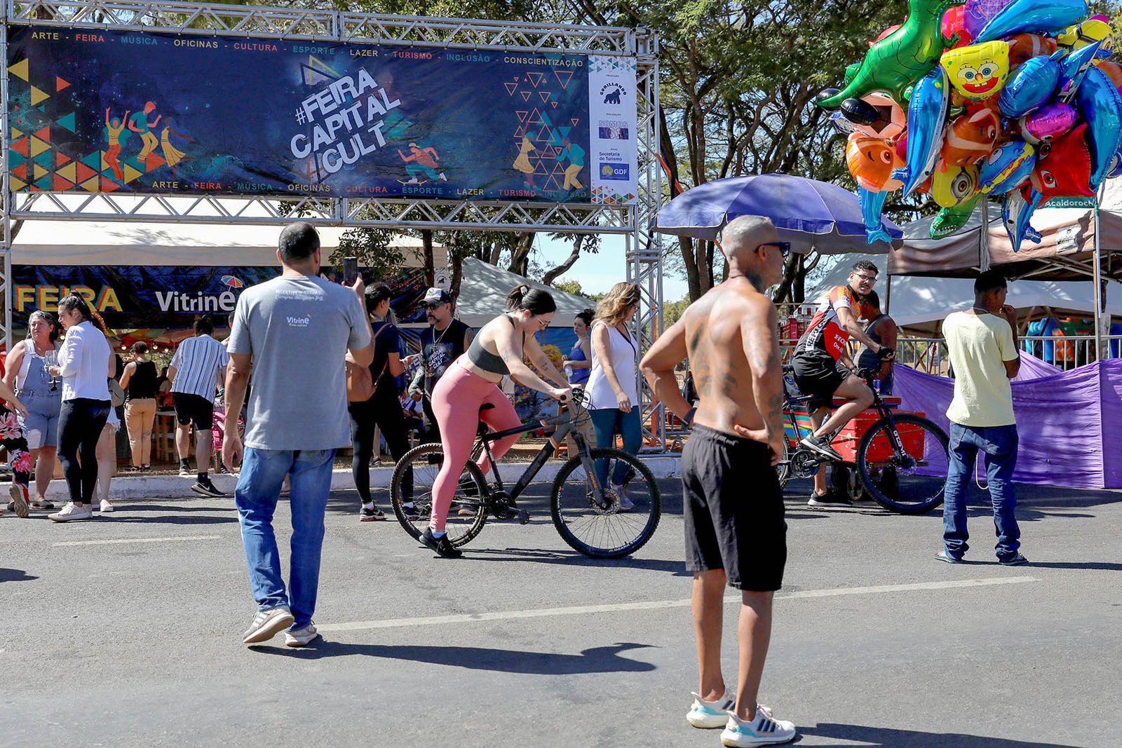 Música, gastronomia, esporte e artesanato movimentam a 4ª Feira Capital Cult, no Eixão do Lazer