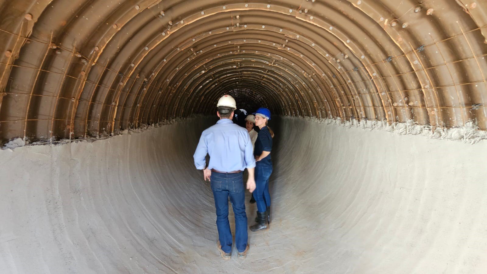 Obras do Drenar DF recebem visita de estudantes e de representantes do TCU Obras do Drenar DF recebem visita de estudantes e de representantes do TCU
