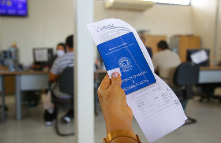 Agências do trabalhador têm mais de mil vagas de emprego com salários de até R$ 6,8 mil