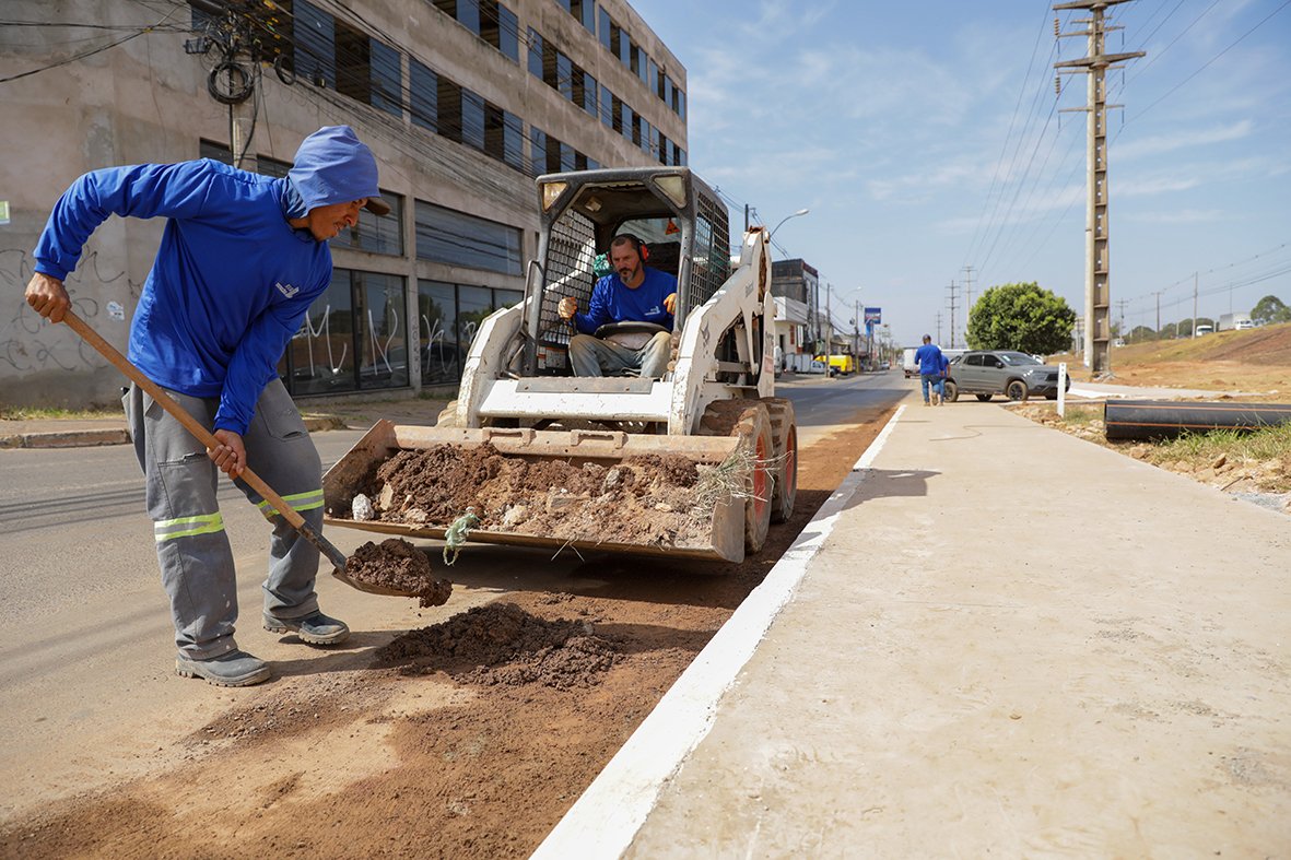 Áreas de Desenvolvimento Econômico ganham calçadas com investimento de cerca de R$ 26 milhões