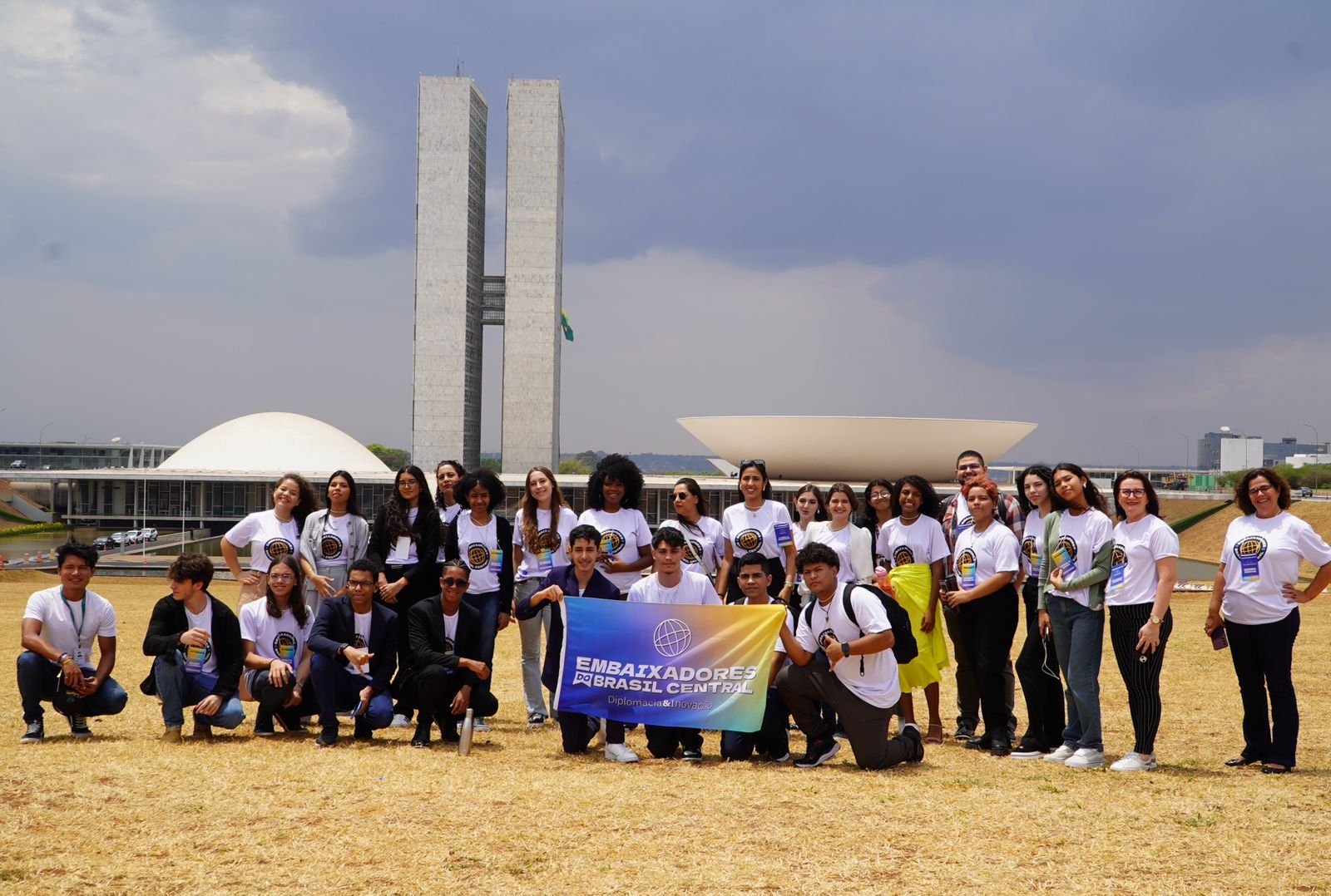 Alunos do Centro Educacional do Lago participam do projeto Embaixadores do Brasil Central Alunos do Centro Educacional do Lago participam do projeto Embaixadores do Brasil Central