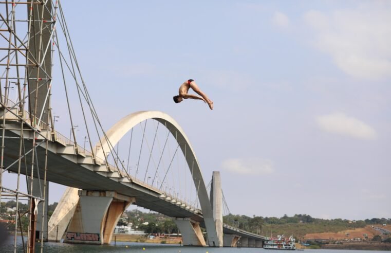 Atletas do DF representam a capital no mundial de saltos em grandes alturas