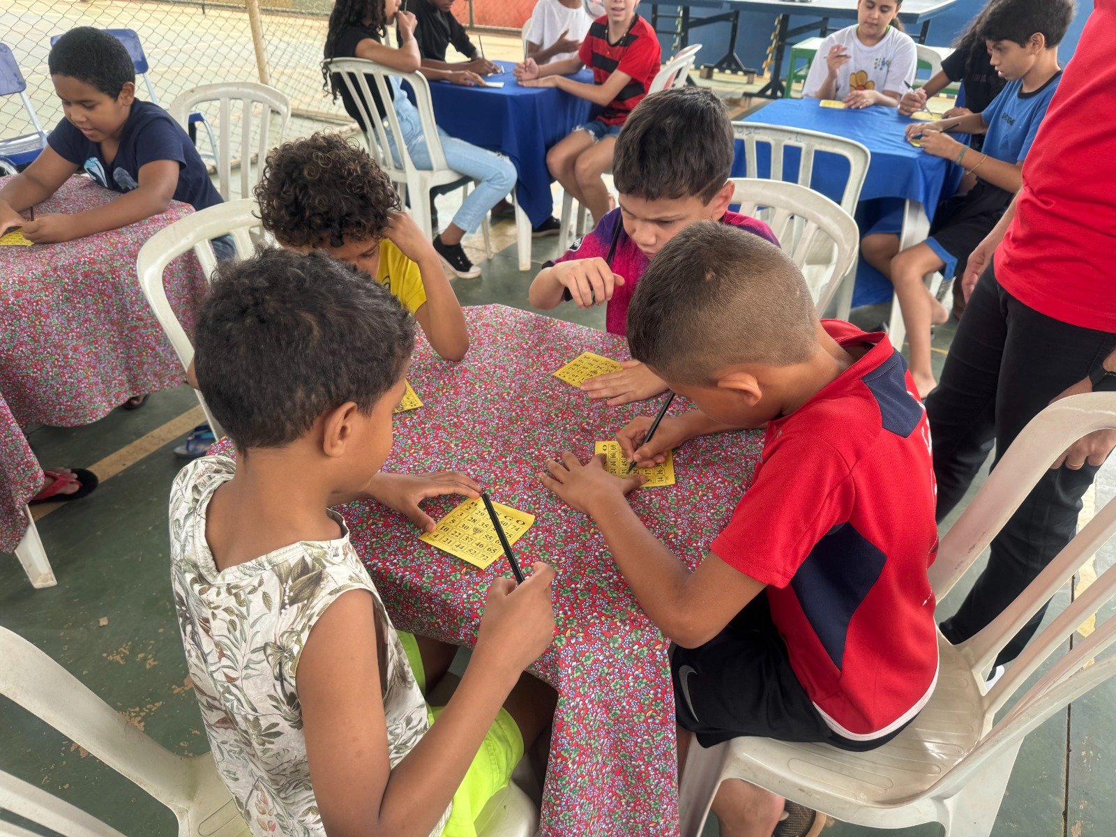 Cecon Divineia promove dia de festa para o público atendido na unidade