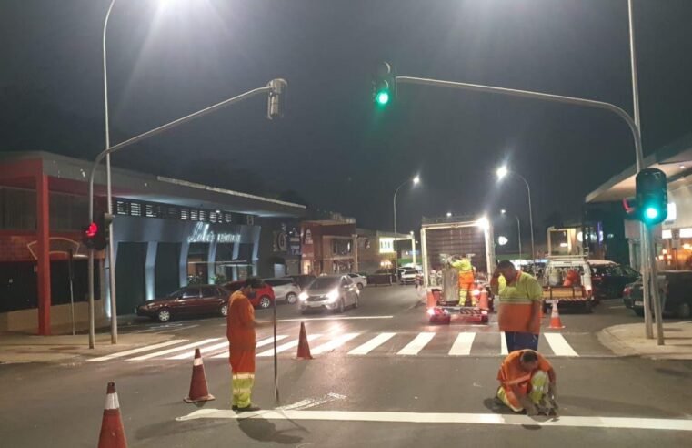 Novacap realiza melhorias na pavimentação da Asa Sul à noite