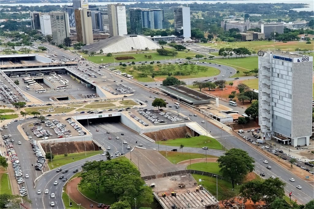Sábado e domingo com alterações no trânsito do Eixo Monumental Sábado e domingo com alterações no trânsito do Eixo Monumental