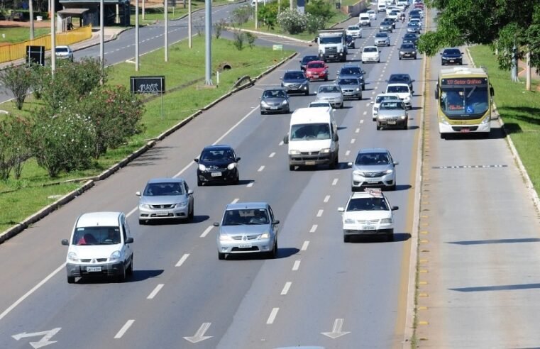 Cerca de 13% dos contribuintes ainda estão em débito com IPVA e IPTU