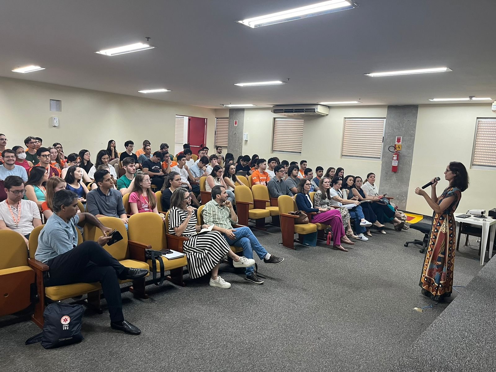 Estudantes de medicina apresentam seminário sobre atividades voltadas a comunidades do DF