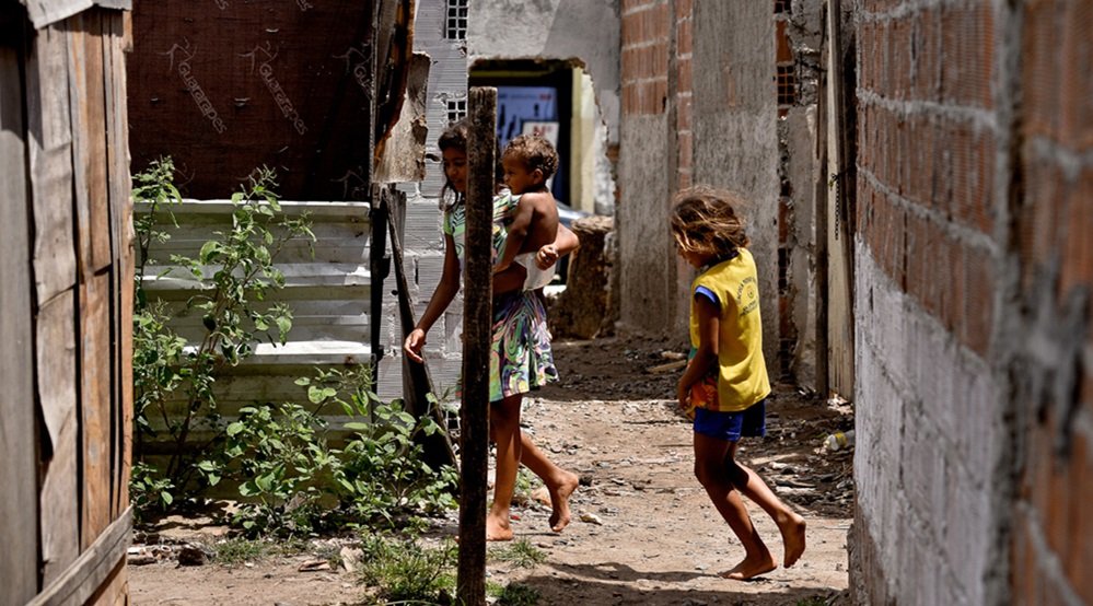 Fábio Felix diz que corte no orçamento agrava déficit habitacional no DF