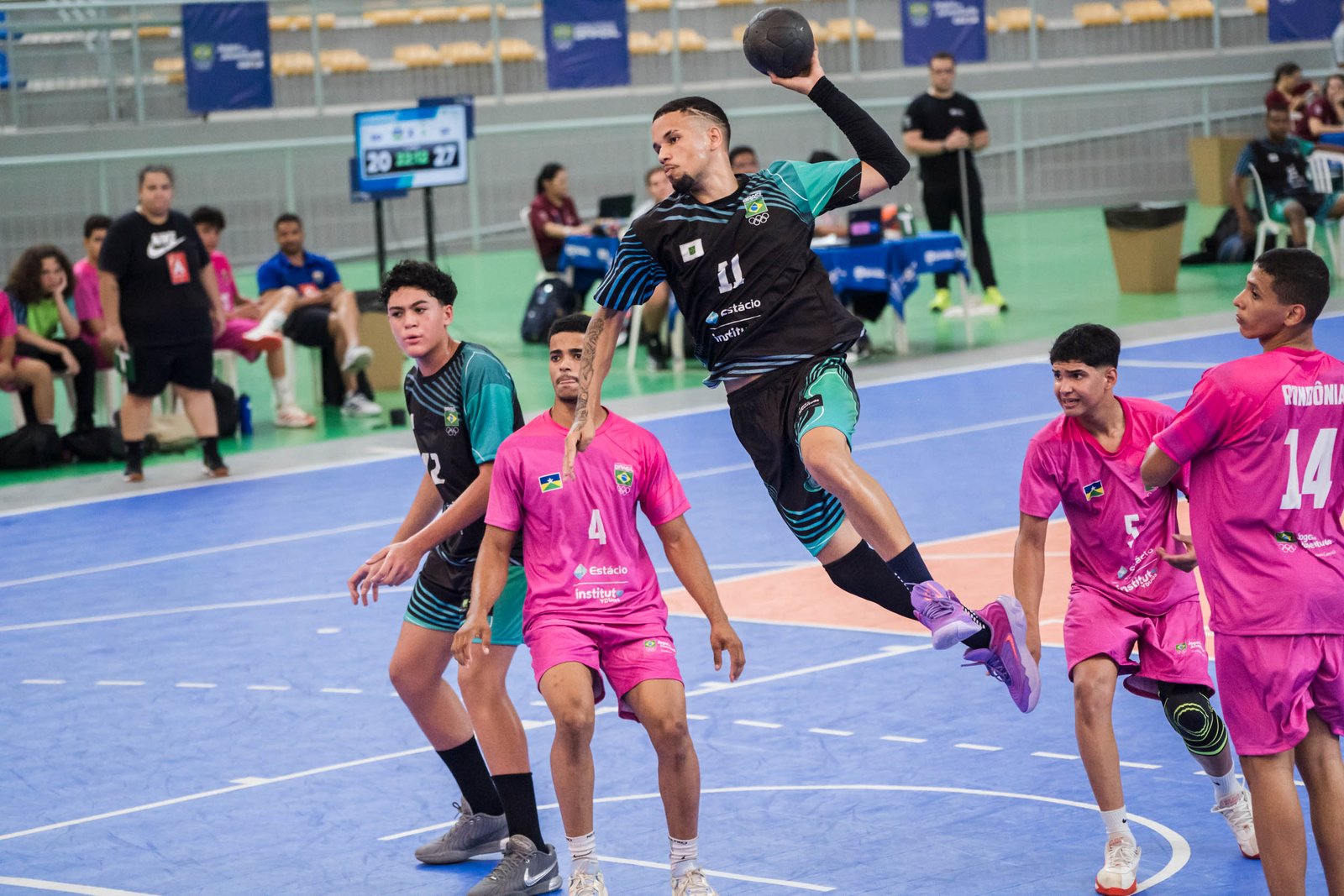 Invictos no Jogos da Juventude, times de handebol do DF buscam vaga na 2ª divisão Invictos no Jogos da Juventude, times de handebol do DF buscam vaga na 2ª divisão