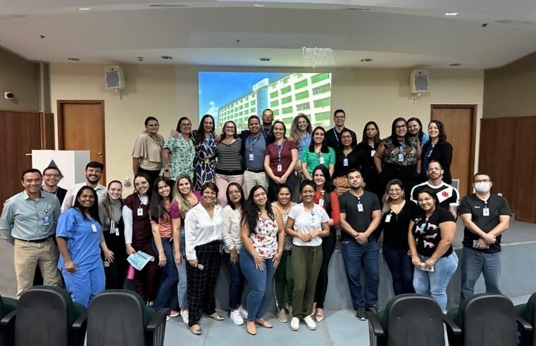 Novos colaboradores participam de reunião de acolhimento no Hospital Regional de Santa Maria