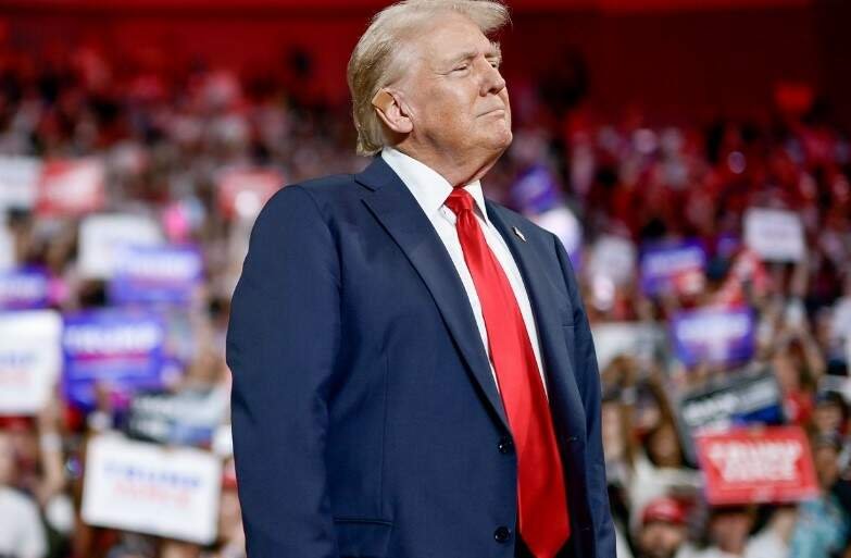 Trump tem processos encerrados após pedido do procurador especial