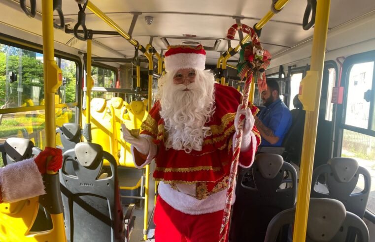 Ação natalina especial distribui panetones em linhas do transporte público do DF