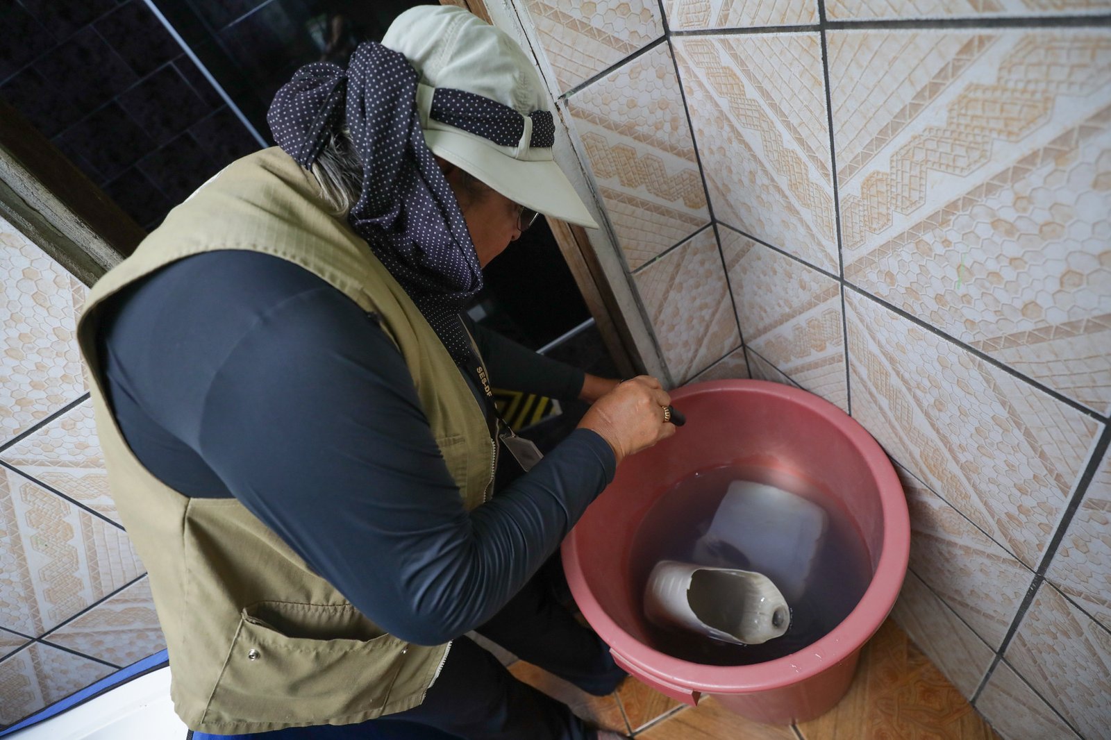 Agentes de Vigilância Ambiental passam por treinamento sobre aplicativo contra dengue Agentes de Vigilância Ambiental passam por treinamento sobre aplicativo contra dengue