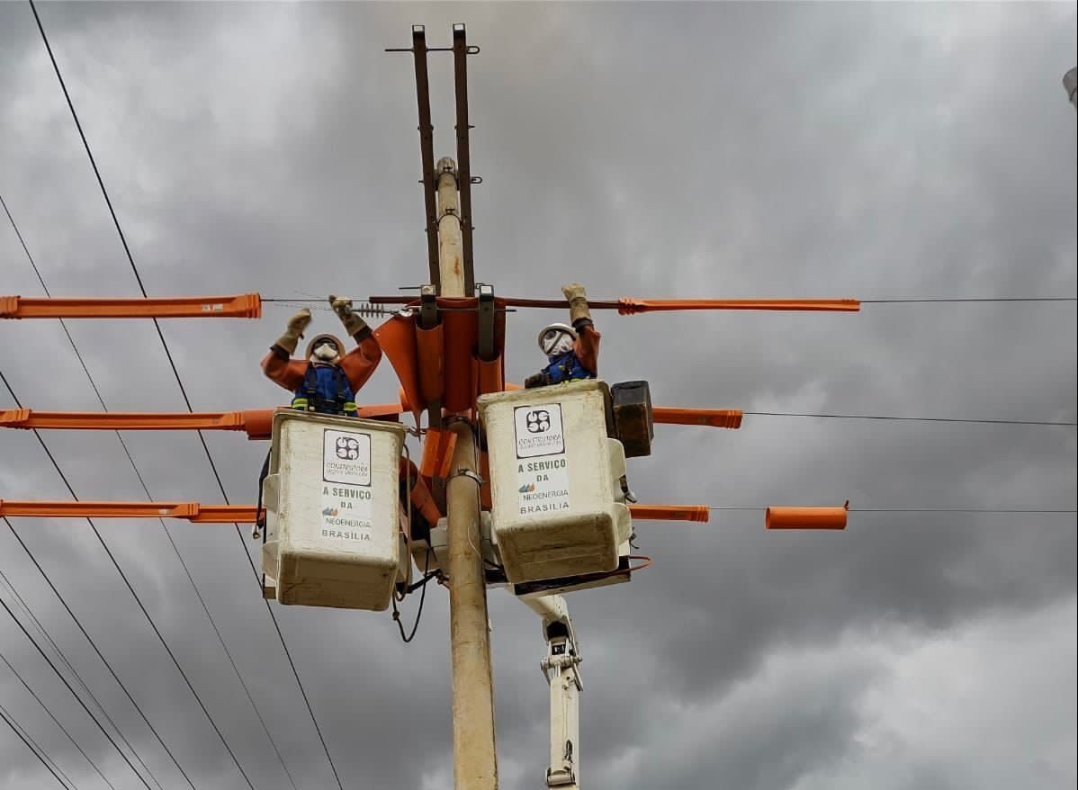 Áreas de Sobradinho, Gama e Asa Sul ficam sem energia para serviços na rede elétrica Áreas de Sobradinho, Gama e Asa Sul ficam sem energia para serviços na rede elétrica