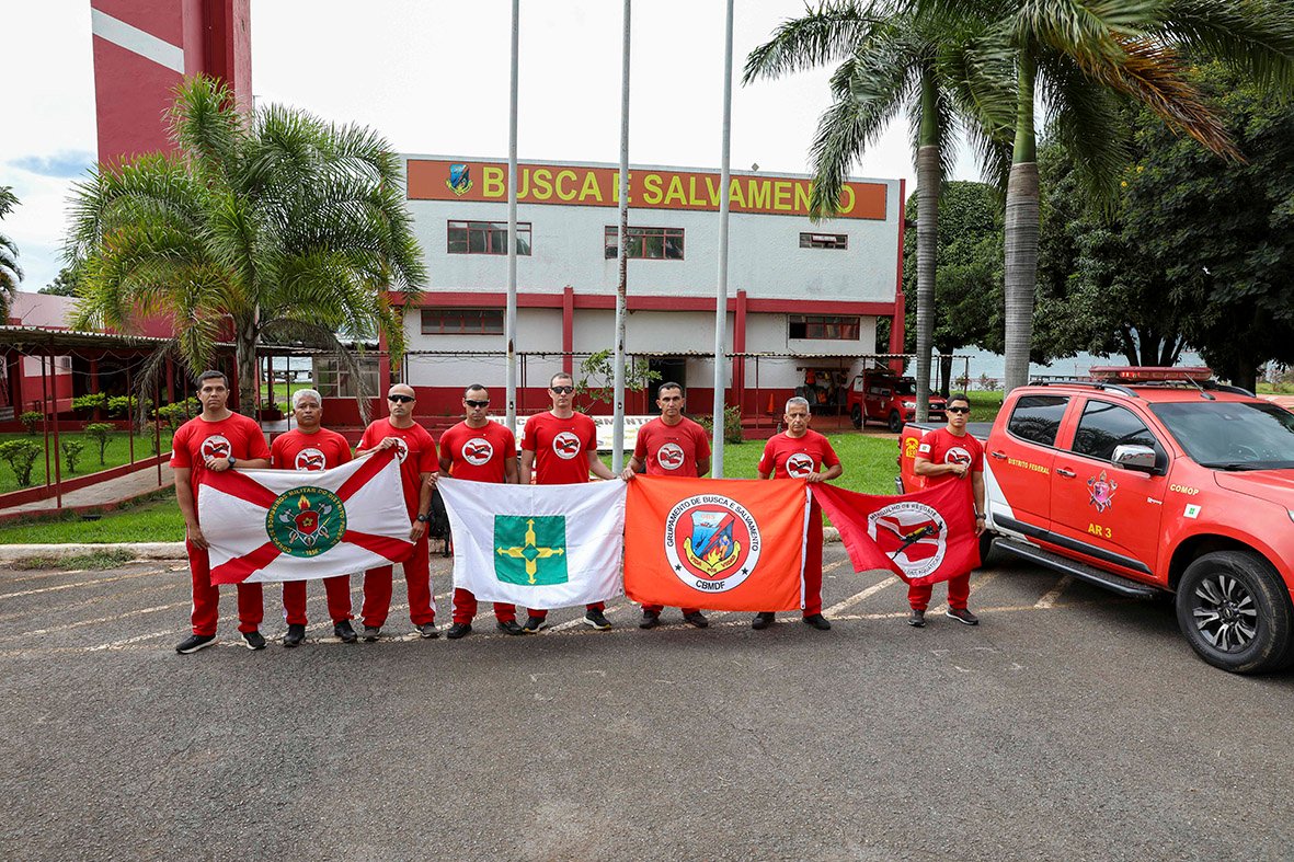 Bombeiros do DF são enviados para atuar em resgate no Rio Tocantins após queda de ponte no Maranhão