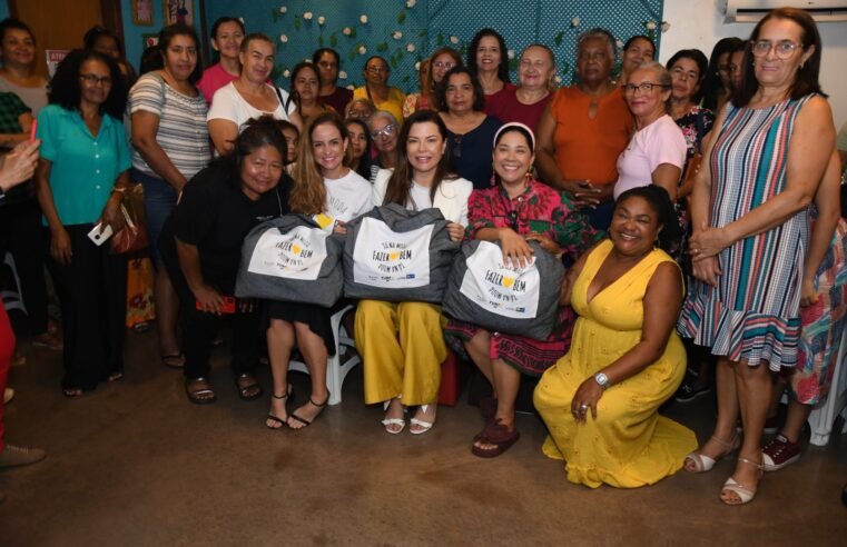 Campanha Fazer o Bem Tá na Moda entrega 100 bolsas para mulheres do Recanto das Emas e do Riacho Fundo II