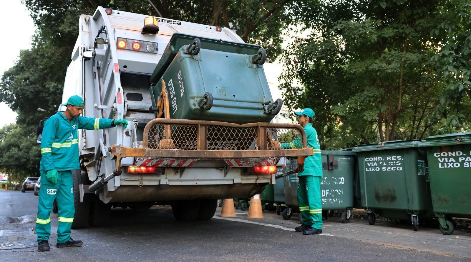 Cidades do DF terão mudanças nos horários de coleta de resíduos