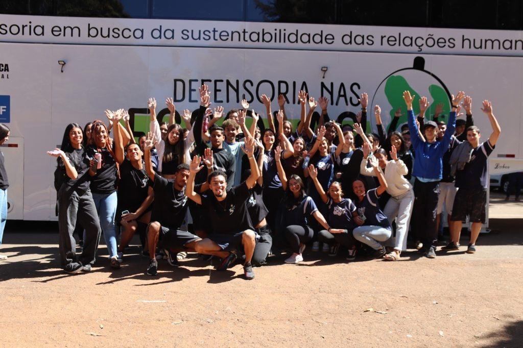 Em quatro edições, projeto Defensoria nas Escolas contempla mais de 6 mil estudantes Em quatro edições, projeto Defensoria nas Escolas contempla mais de 6 mil estudantes