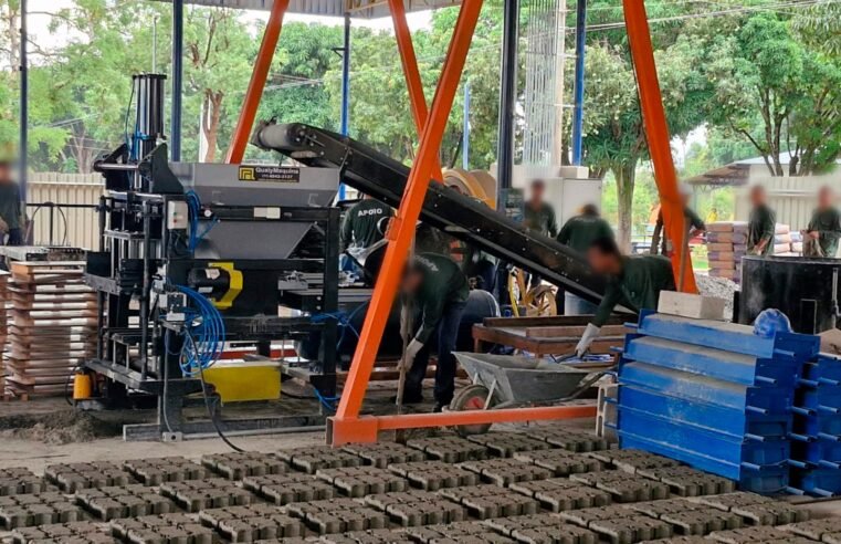 Fábrica de artefatos de concreto oferece chance de recomeço para reeducandos
