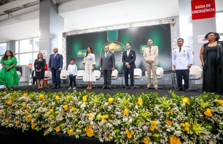 Medalha do Mérito Buriti é concedida a 426 agentes públicos e membros da sociedade civil do DF