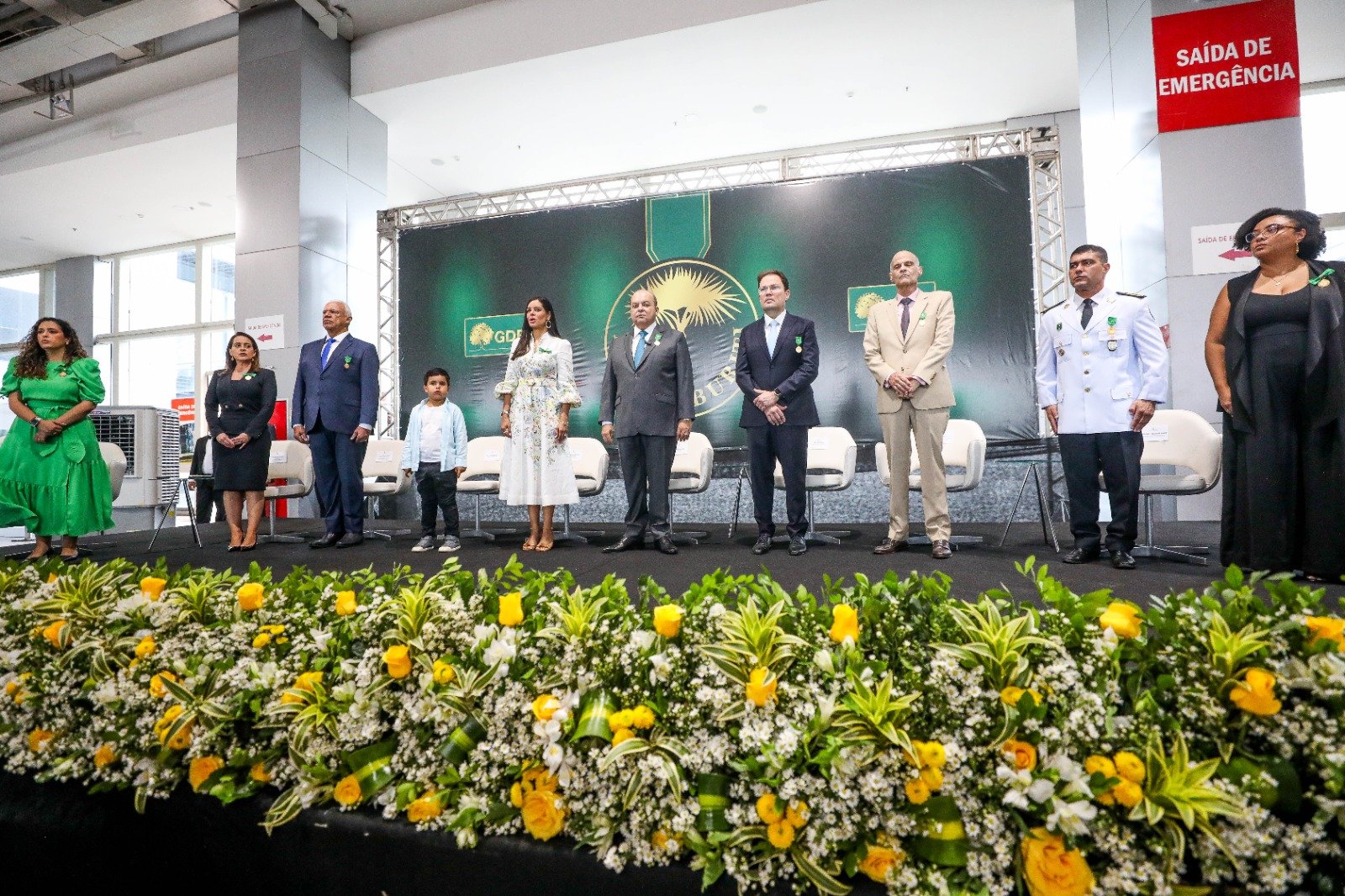 Medalha do Mérito Buriti é concedida a 426 agentes públicos e membros da sociedade civil do DF Medalha do Mérito Buriti é concedida a 426 agentes públicos e membros da sociedade civil do DF