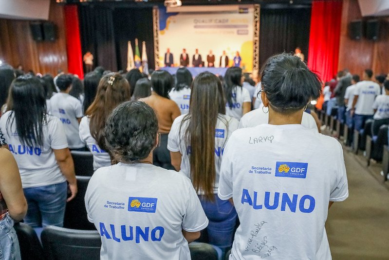 QualificaDF alcança a marca de mais de 20 mil pessoas capacitadas em 2024 QualificaDF alcança a marca de mais de 20 mil pessoas capacitadas em 2024