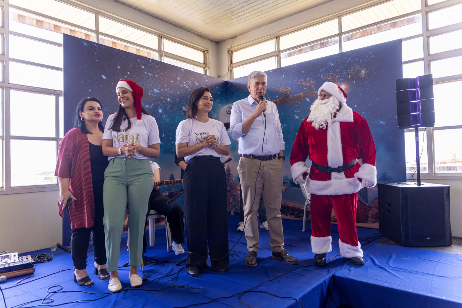 Restaurante Comunitário de Samambaia celebra Natal com Papai Noel e presentes para crianças