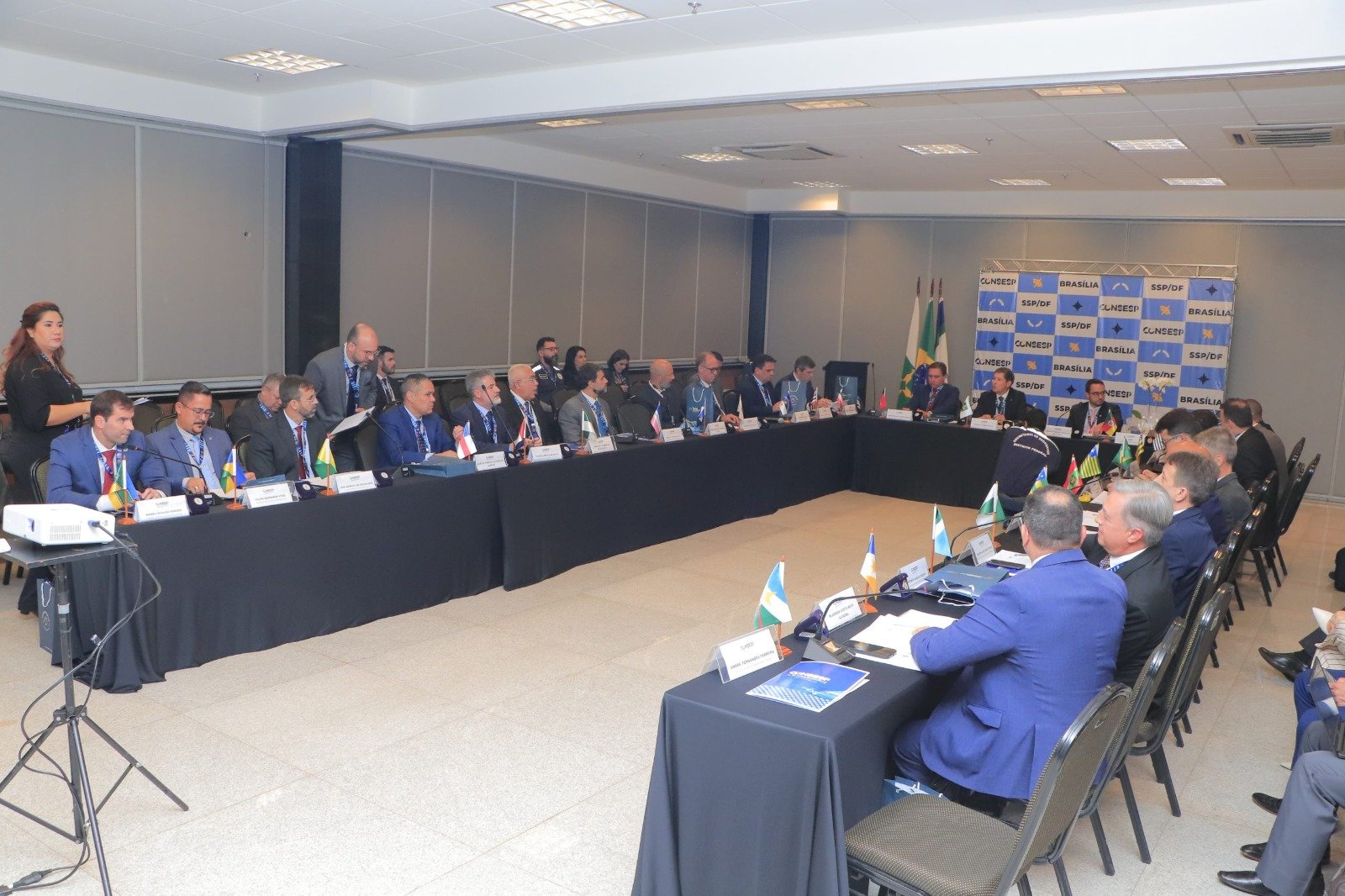 Secretários de Segurança de todo o país se reúnem no DF a partir desta quarta (4) Secretários de Segurança de todo o país se reúnem no DF a partir desta quarta (4)