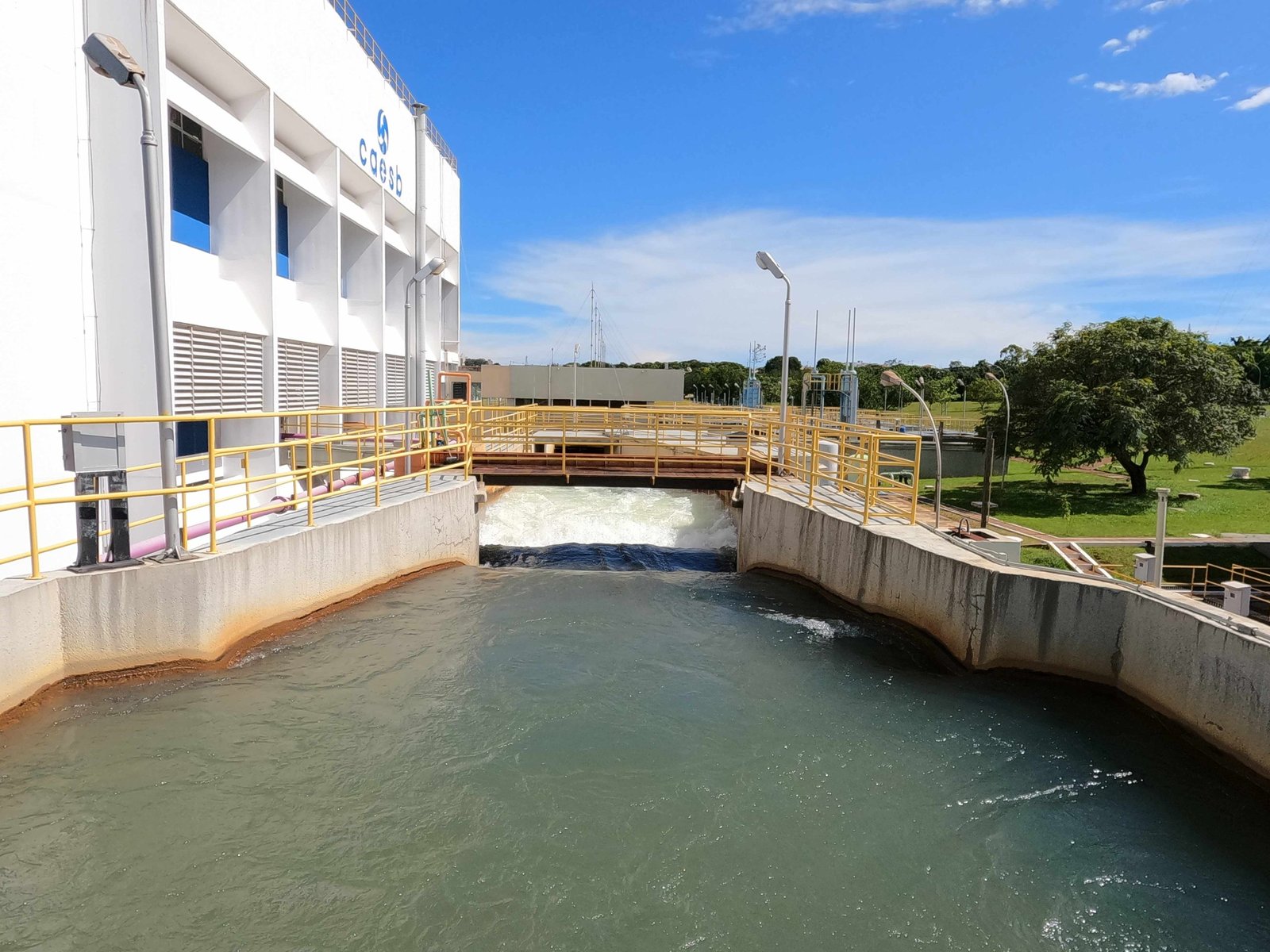 Senado aprova crédito de US$ 100 milhões para investimento em saneamento no DF Senado aprova crédito de US$ 100 milhões para investimento em saneamento no DF
