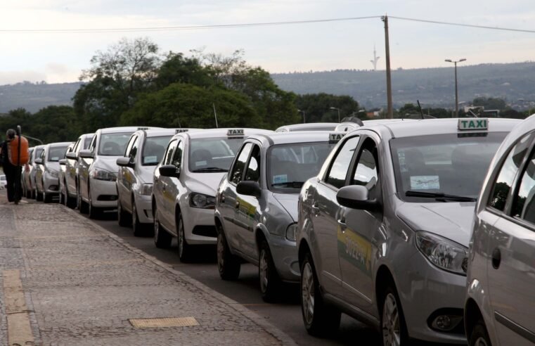 Táxis do Distrito Federal são autorizados a circular com novas tarifas