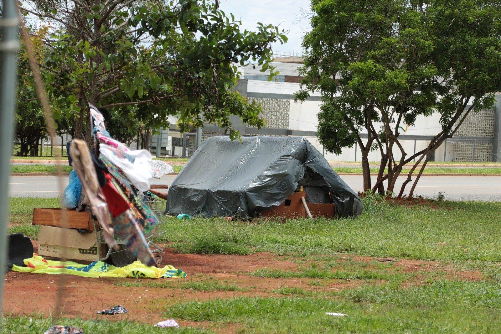 Ação de acolhimento atende 12 pessoas em situação de rua no Plano Piloto Ação de acolhimento atende 12 pessoas em situação de rua no Plano Piloto