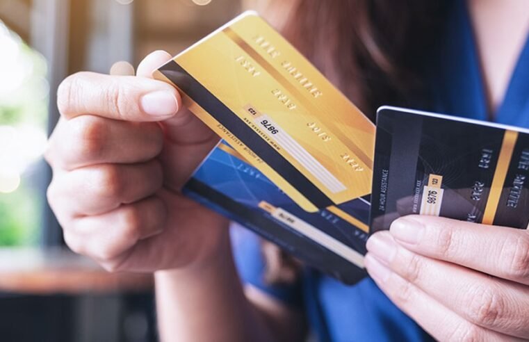 Cartões de crédito e Pix: Receita Federal impõe novas regras