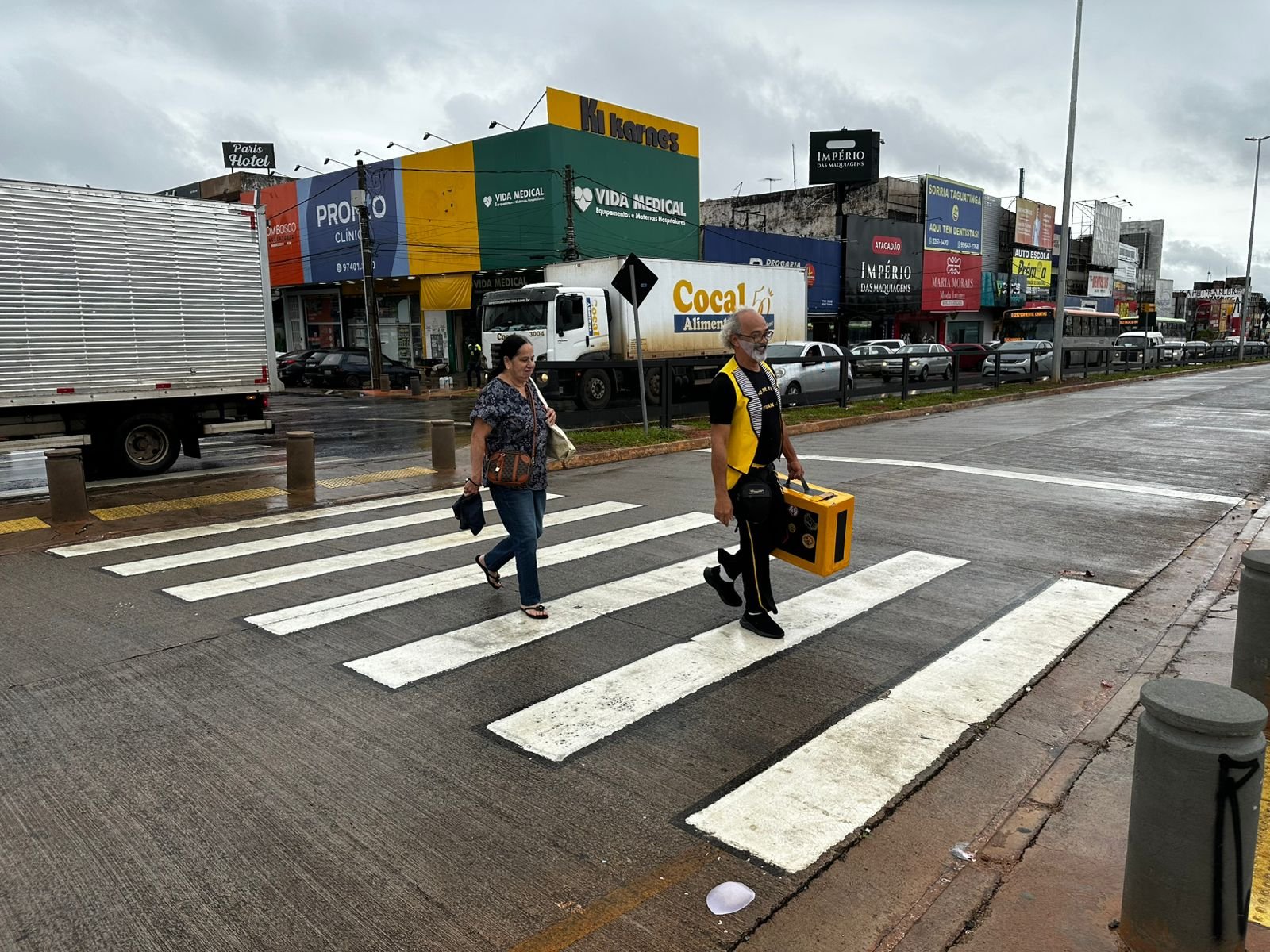 Detran-DF promove ação educativa no centro de Taguatinga Detran-DF promove ação educativa no centro de Taguatinga