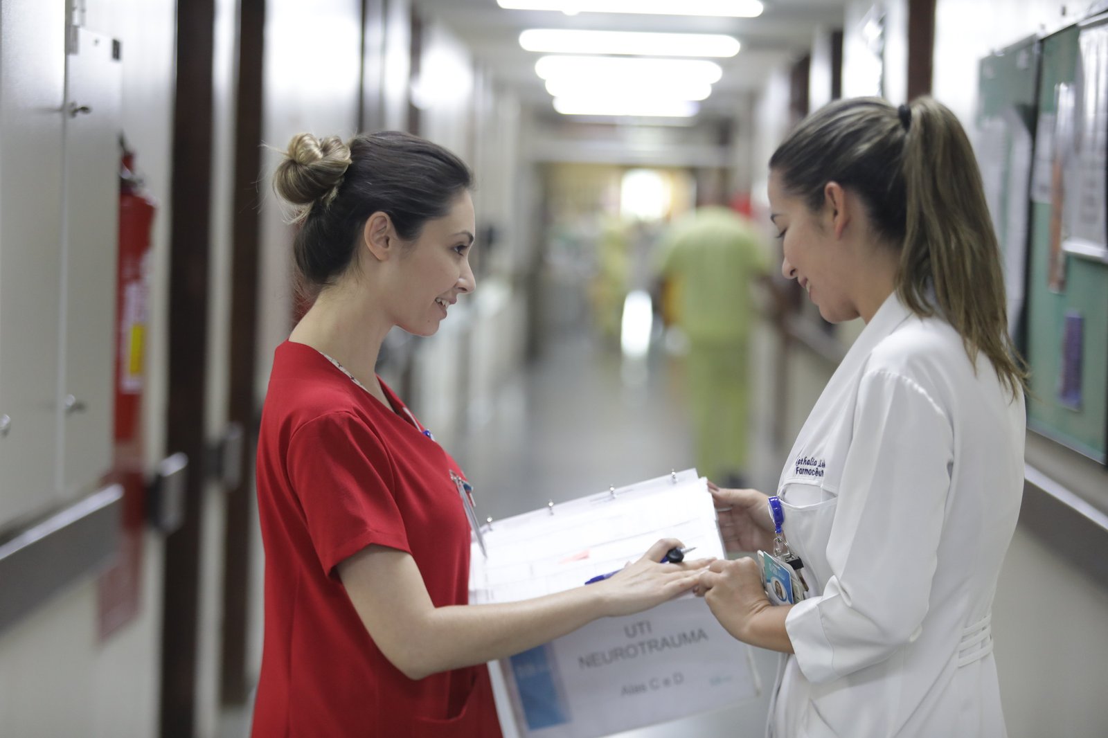 Farmacêuticos: os guardiões da saúde nas unidades do IgesDF Farmacêuticos: os guardiões da saúde nas unidades do IgesDF