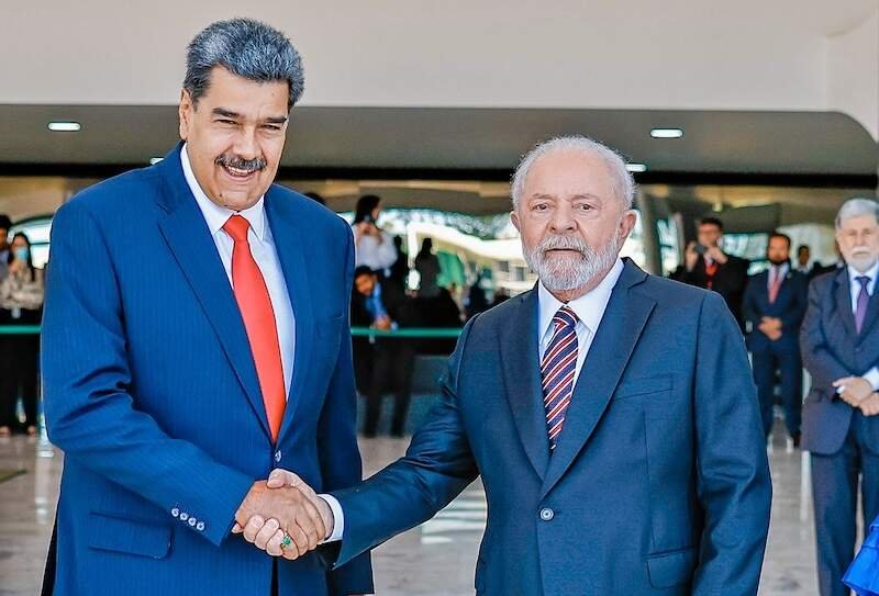 Lula decide enviar represente do Brasil para a posse de Nicolás Maduro