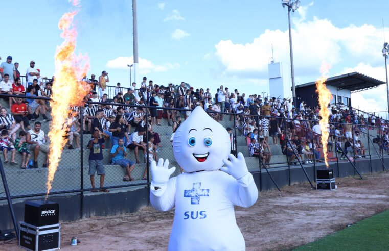 Mais de 100 pessoas são vacinadas na estreia do Candangão
