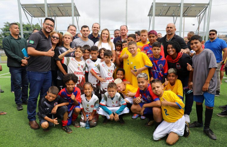 População do Recanto das Emas ganha novo campo sintético