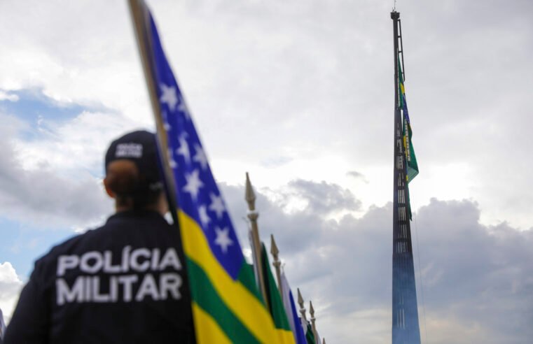 Primeira Troca da Bandeira Nacional de 2025 abre calendário cívico e atrai visitantes à Praça dos Três Poderes 