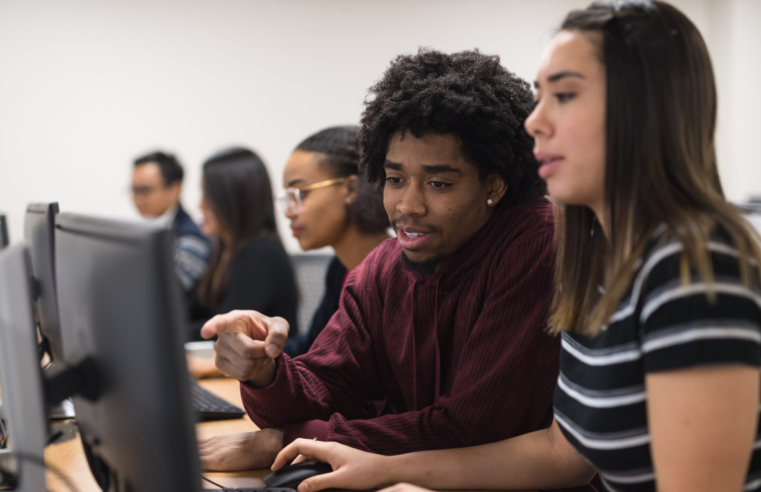 Projeto High Tech Course tem 960 vagas abertas para oficinas gratuitas de tecnologia