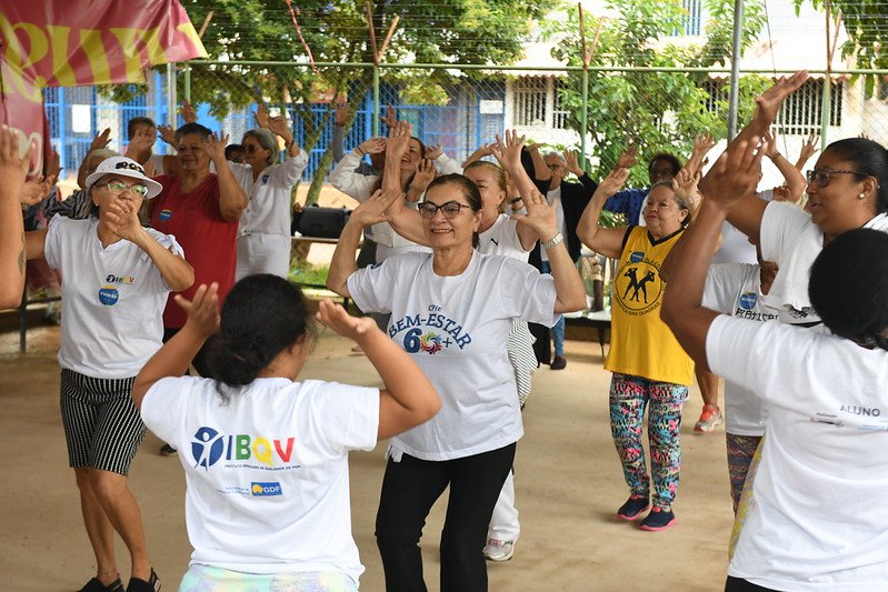 Projeto Viver 60+ promove dança e palestra sobre emoções a pessoas idosas em Santa Maria Projeto Viver 60+ promove dança e palestra sobre emoções a pessoas idosas em Santa Maria