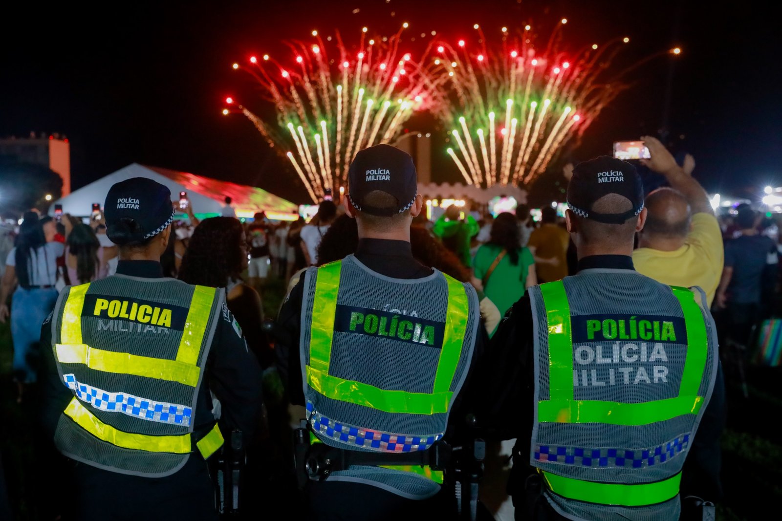 Segurança pública garante tranquilidade nas festividades de fim de ano da Esplanada Segurança pública garante tranquilidade nas festividades de fim de ano da Esplanada