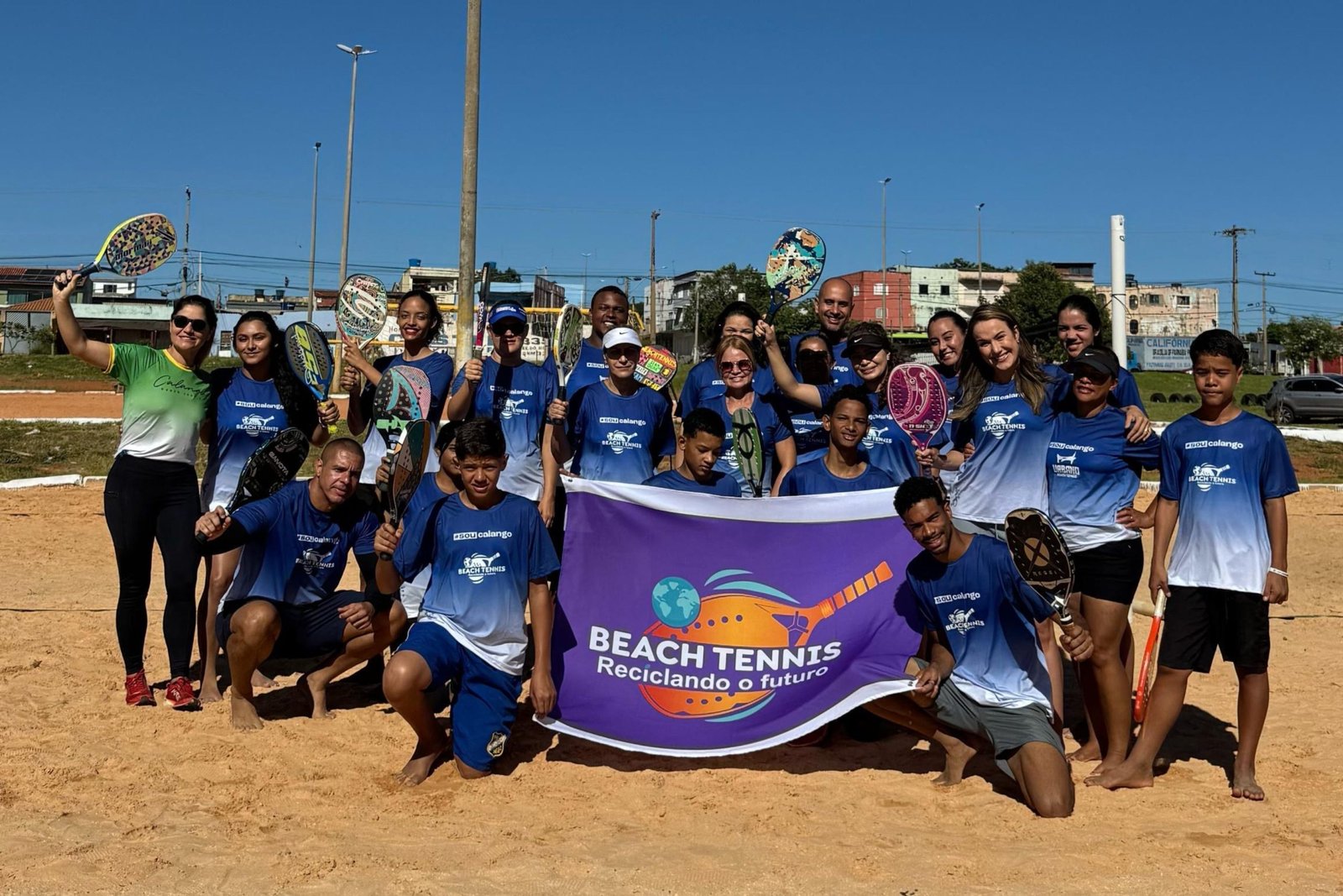 Área de descarte de lixo em Ceilândia é transformada em arena esportiva comunitária Área de descarte de lixo em Ceilândia é transformada em arena esportiva comunitária