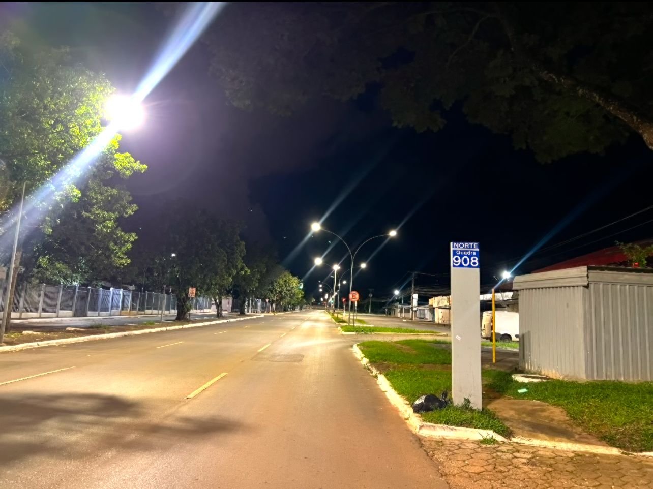 Asa Norte tem iluminação pública modernizada e recebe 1.172 novas luminárias de LED