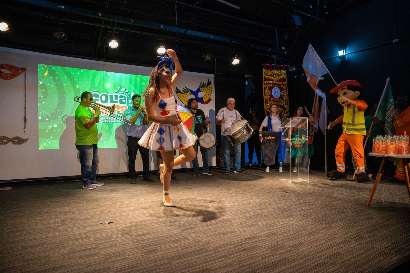 Blocos de rua mais limpos do Carnaval serão premiados Blocos de rua mais limpos do Carnaval serão premiados