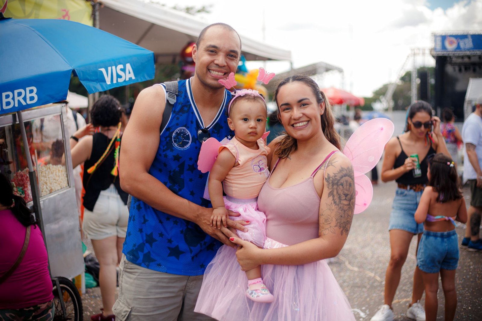 Brasilienses de todas as idades caíram na folia no pré-carnaval do DF Folia 2025 Brasilienses de todas as idades caíram na folia no pré-carnaval do DF Folia 2025